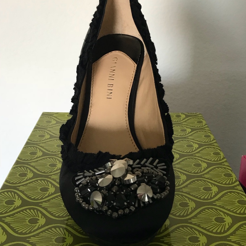 Fabulous pumps just in time for prom season!